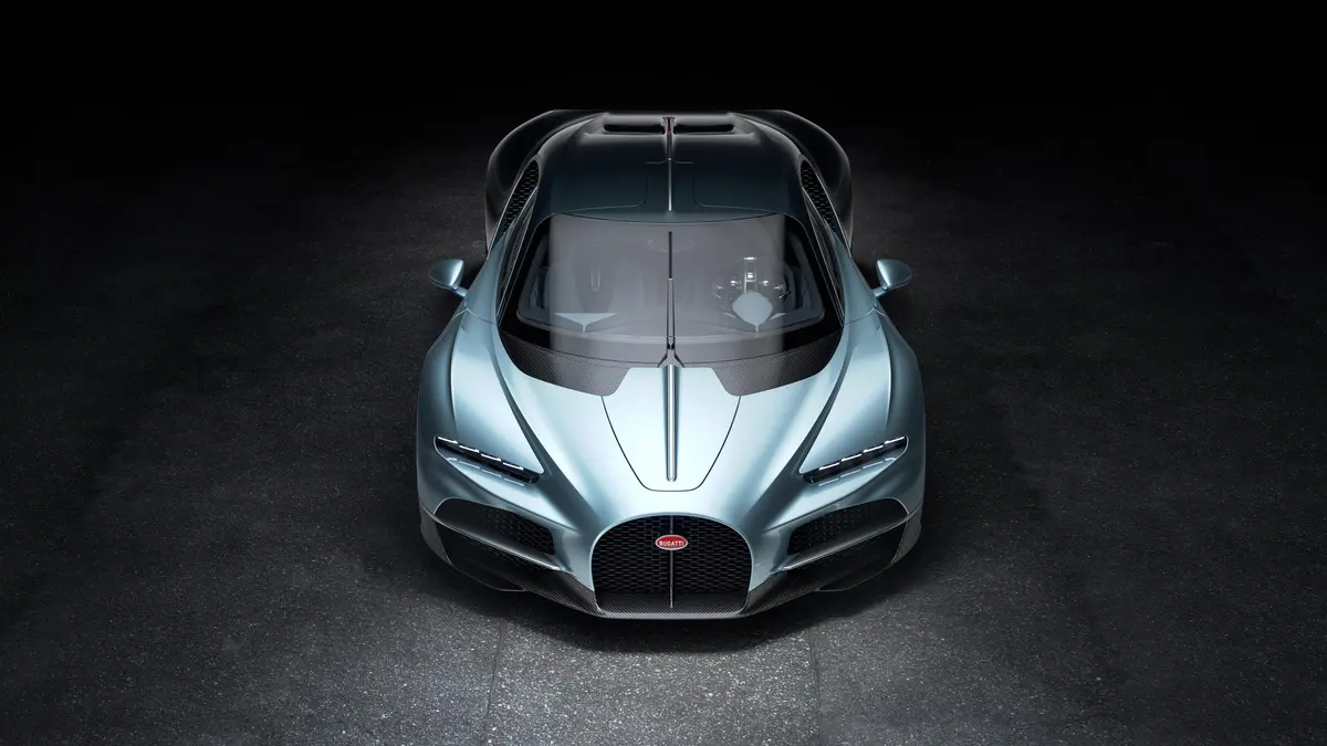 Narazil do bugatti za desítky milionů. Nehoda připomíná, jak důležité je dodržovat bezpečný rozestup