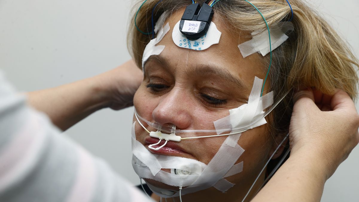 Zástava dechu při spánku může být velmi nebezpečná. Pomoci mohou ve spánkové laboratoři