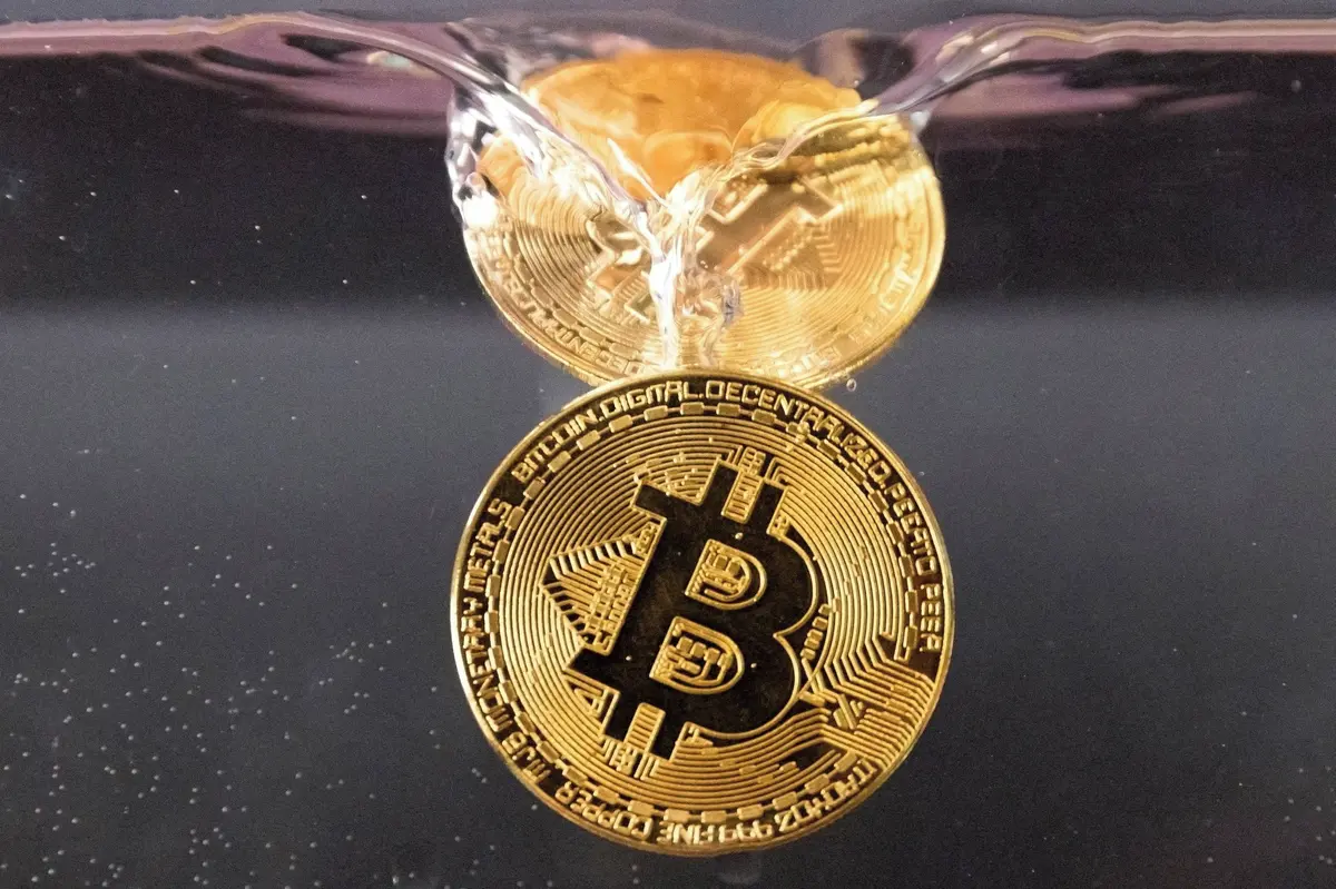 Bitcoin, ethereum a další. Co jsou kryptoměny a jak s nimi začít