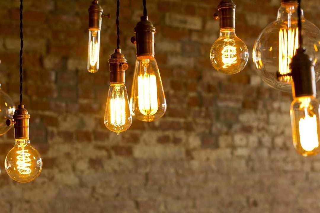 E.ON zdražil fixovaný plyn i elektřinu, platby ročně vzrostou až o tisíce. Ceny zvyšují i další dodavatelé