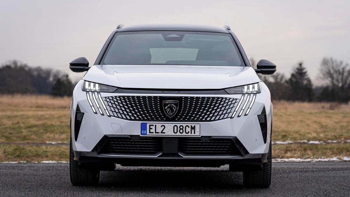 Stellantis investuje miliardu eur do výroby elektromobilů ve Francii