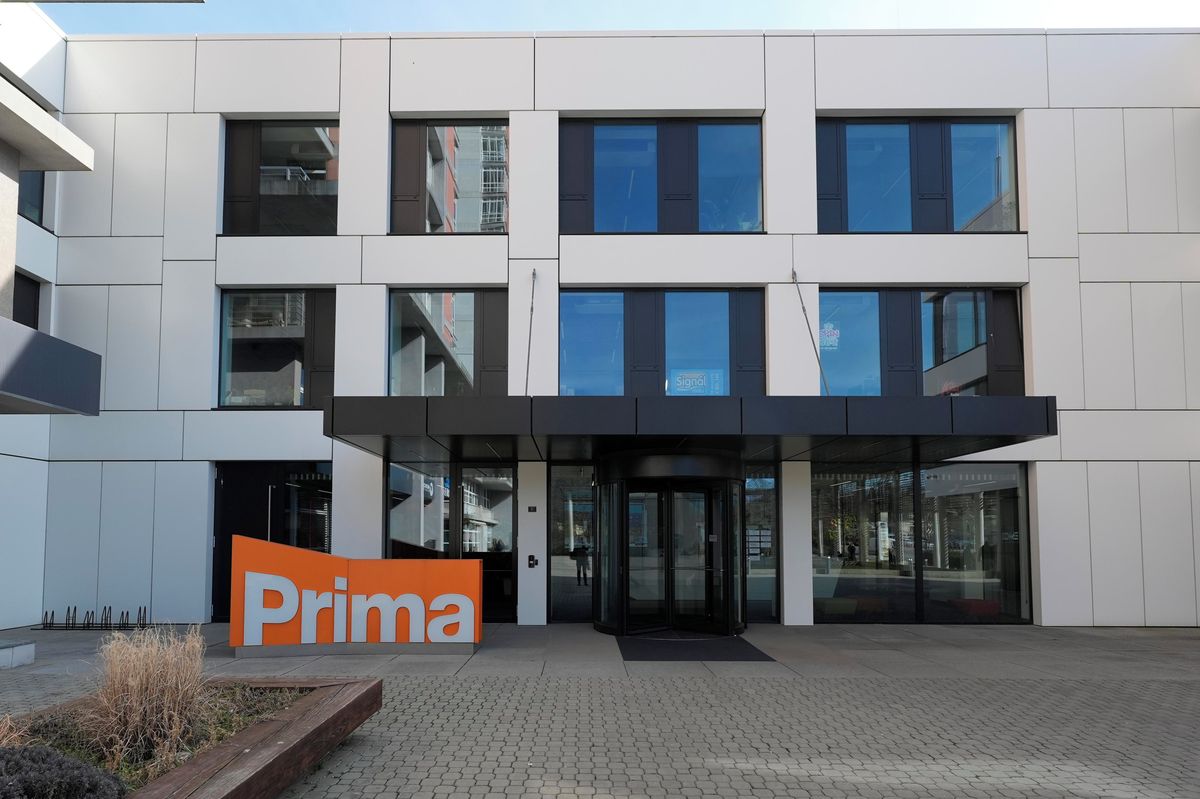 Skupina Prima měla loni hrubý provozní zisk 1,8 miliardy