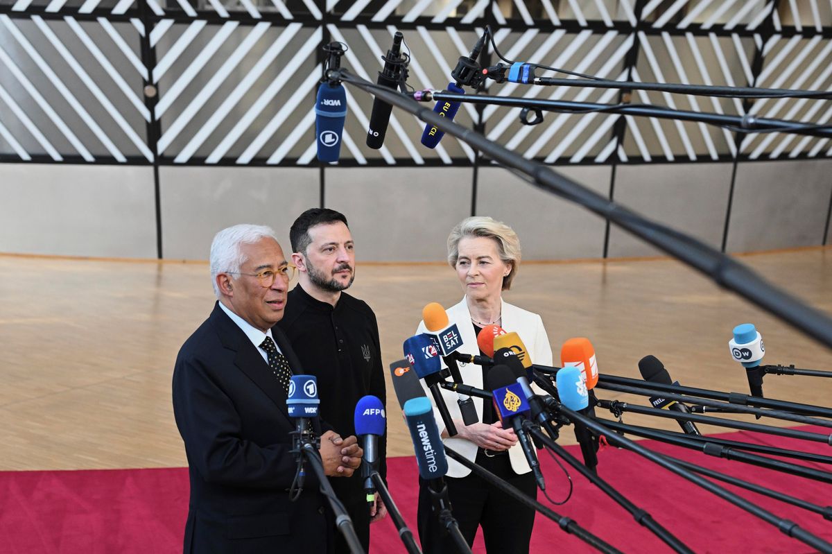 Sankce proti Rusku budou až na rok, shodli se lídři EU