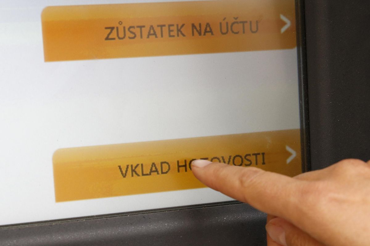 Šesti největším bankám v Česku stoupl čistý zisk