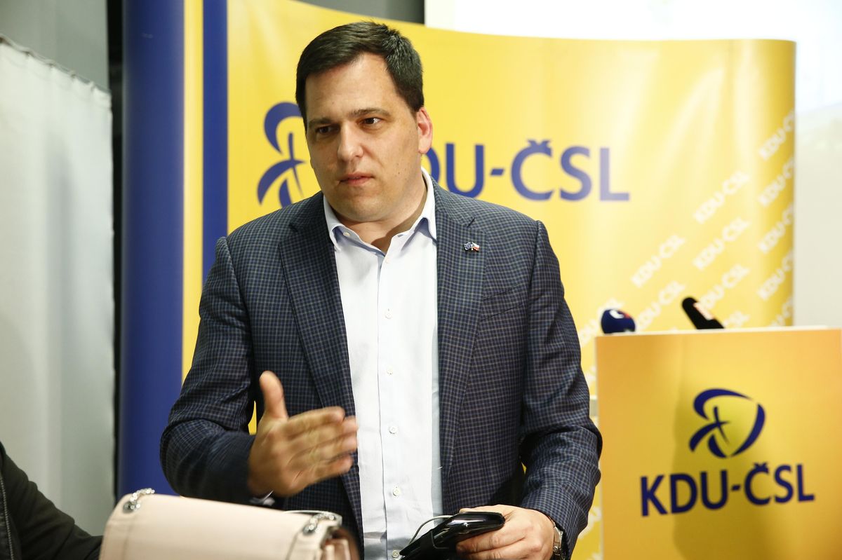 Europoslanec Zdechovský vyhrál téměř milion ve Sportce