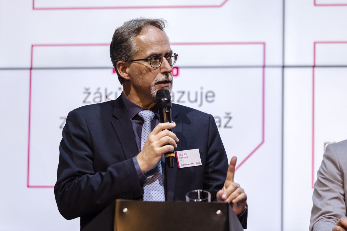 Do vedení školství míří exposlanec SPD Kettner