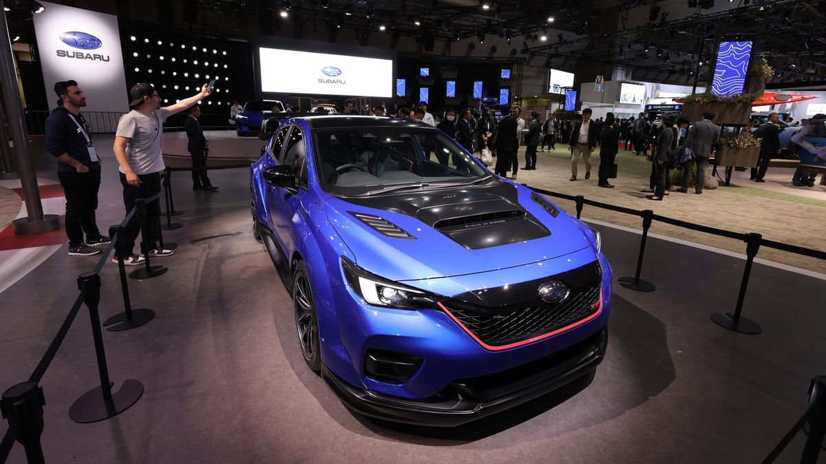 Subaru STI je zpět i s obřím křídlem na zádi