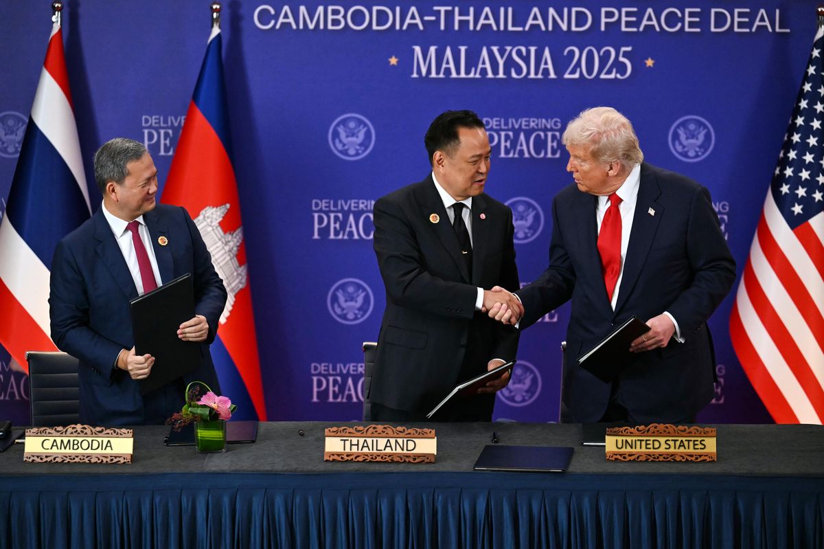 Premiéři Thajska a Kambodže po boku s Trumpem podepsali příměří