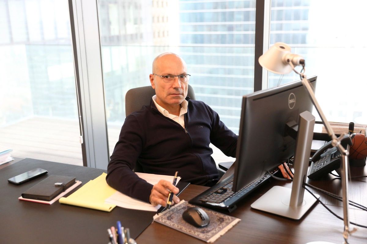 Údajní zloději šperků z Louvru se ozvali Izraelcům. Francouzi prý jednání zazdili