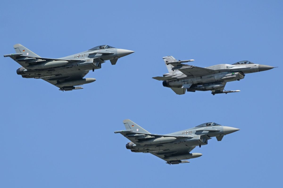 „Stav nejvyšší pohotovosti.“ Stíhačky NATO startovaly kvůli ruskému útoku