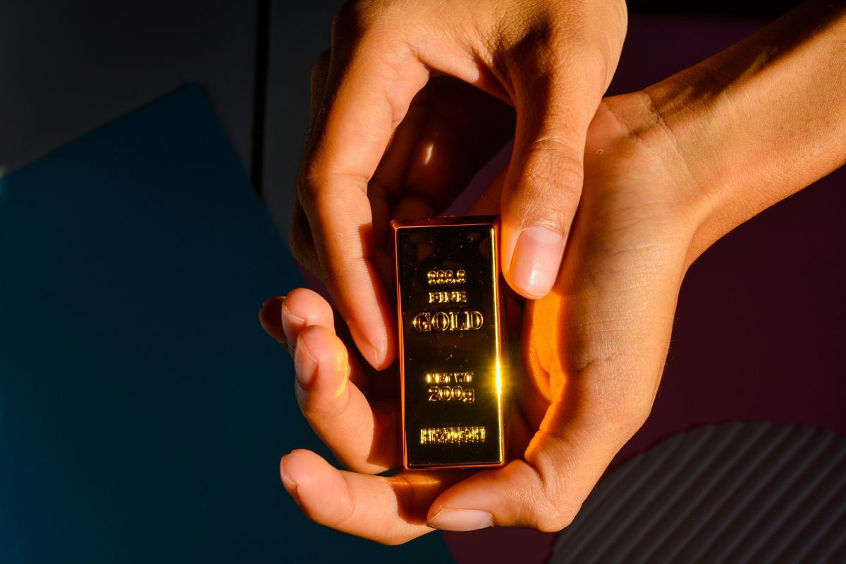 Zlato ani ropa peníze nepřinesly. Ženu z Olomouce připravili podfukáři o čtvrt milionu korun