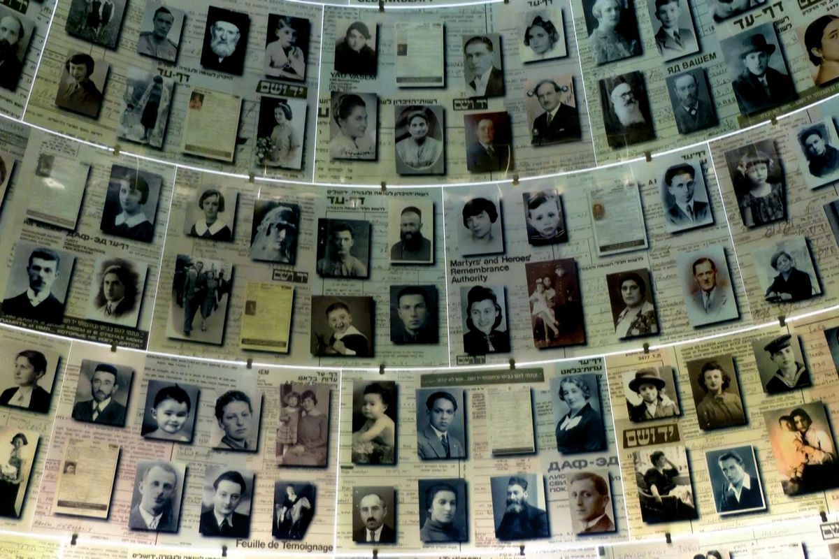 Izraelští vědci znají po desetiletích práce jména pěti milionů obětí holokaustu