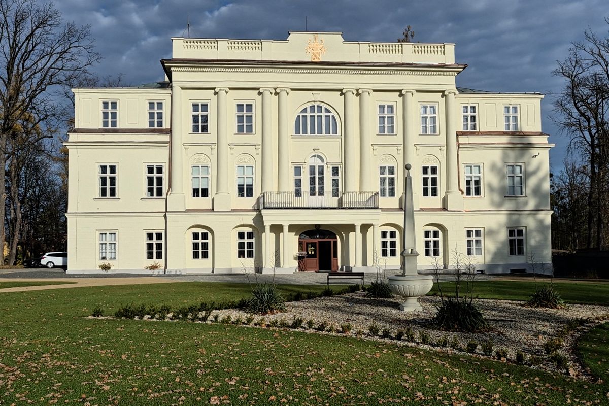 Z chátrající památky se stává perla Slezska, zámek v Hnojníku vzkvétá