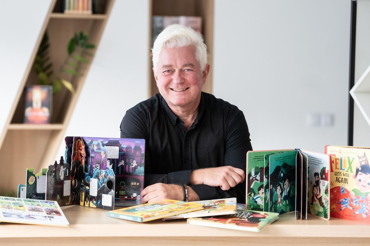 Vozí české knihy do světa. Tři prasátka v arabském světě neuspějí, Italy nezajímá zoo, říká Tomáš Jodas