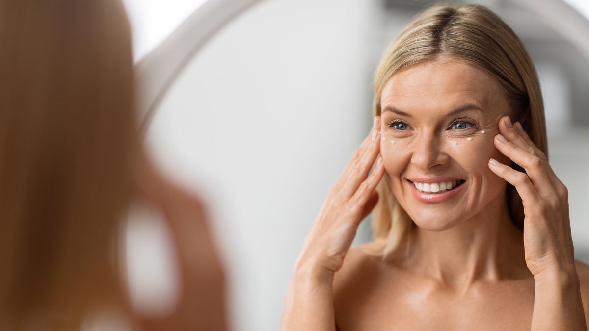 Obličejová jóga omlazuje i šetří peníze. Jak získat nejlepší výsledky a nenaletět?