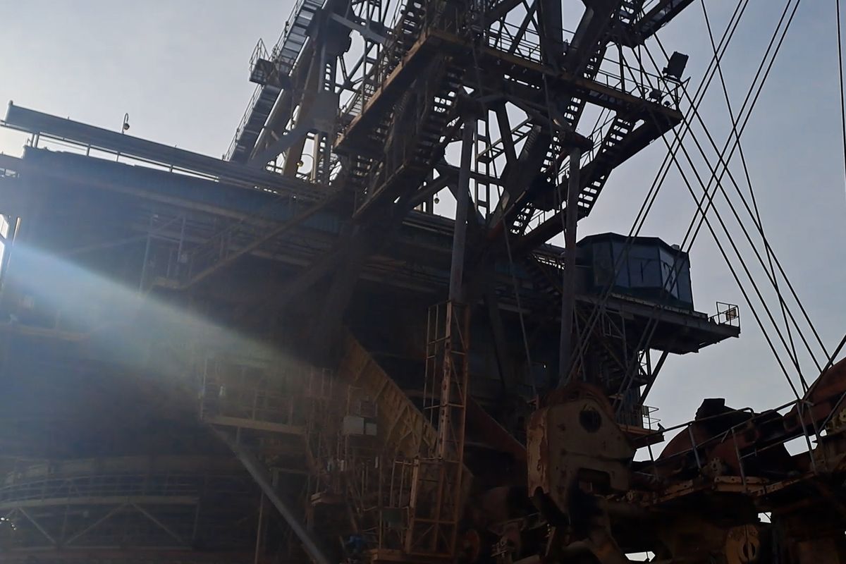 O důlní kolos v lomu na Mostecku není zájem, těžaři ho proto nechají zlikvidovat