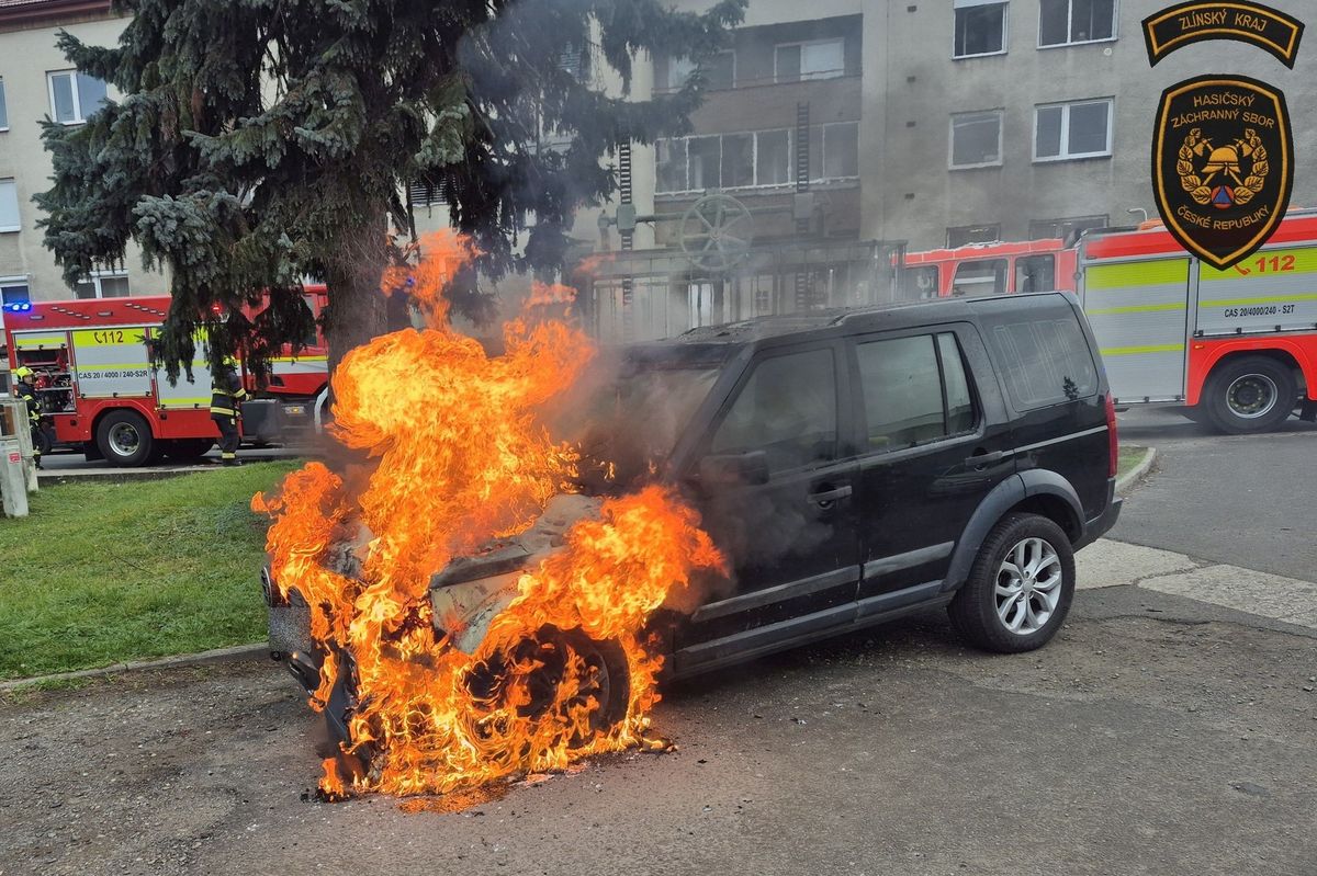 Land Rover na Zlínsku shořel kvůli závadě nezávislého topení