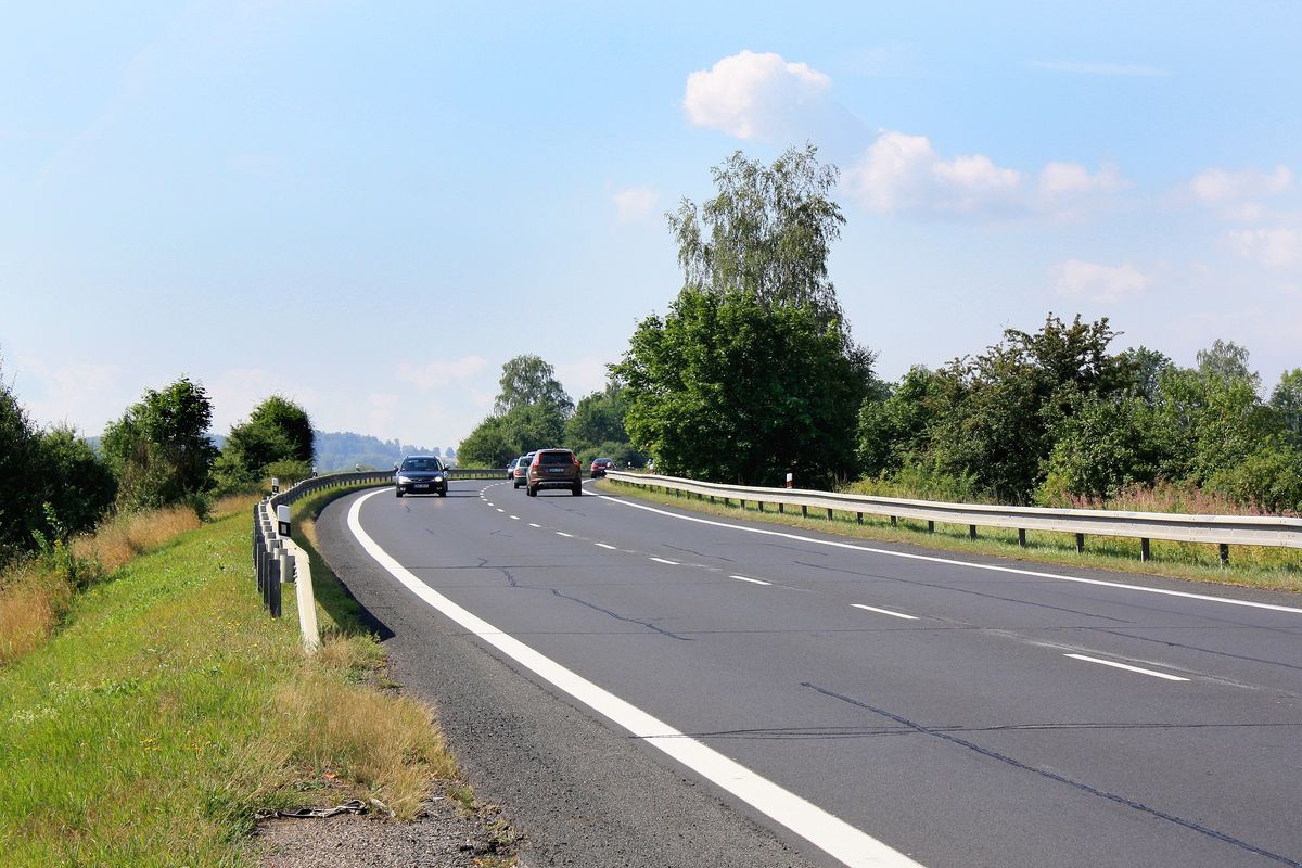 Rizikové silnice v Karlovarském kraji jsou u Trstěnic, Františkových Lázní a Sokolova