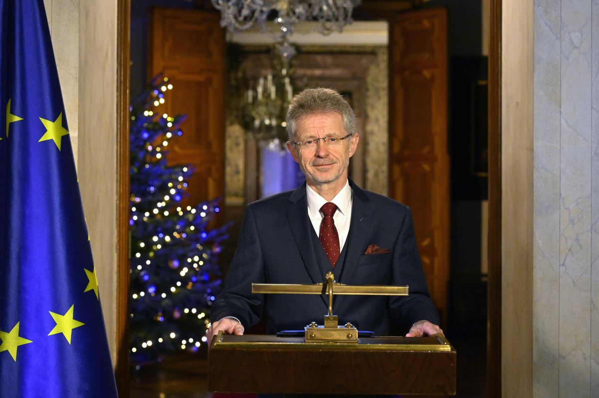 Potřebujeme se v Evropské unii nadechnout. Dusí nás regulace, prohlásil Vystrčil