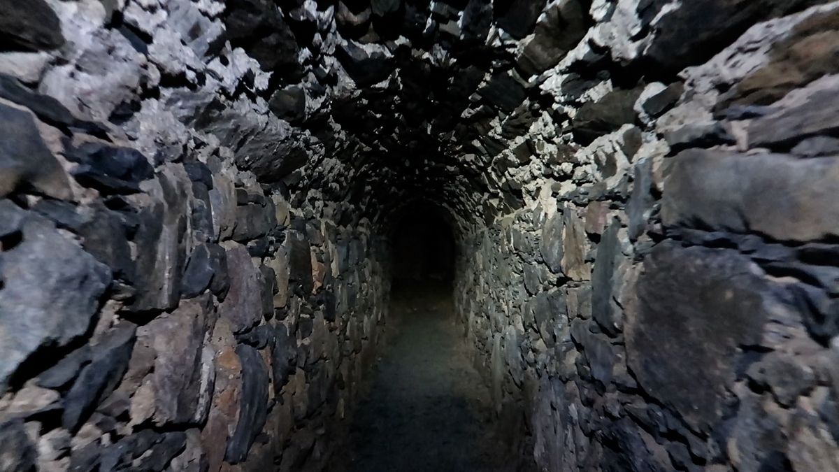 Nic pro klaustrofobiky. V Plasích chtějí zpřístupnit tajnou chodbu pod klášterem