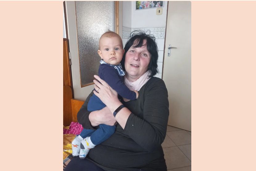 Osmiletý Vojta a tříletý Štěpánek přišli o maminku a bez léčby přijdou i o babičku s nádorem mozku