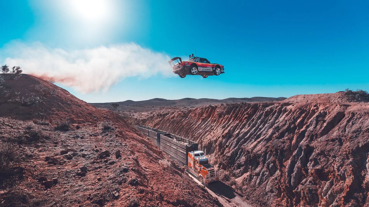 Gymkhaka je zpět, Pastrana předváděl s novým autem takřka nemožné