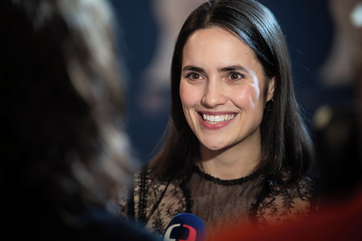 Není to jen historie a za ní tlustá čára, říká o tématech minisérie Gerta Schnirch herečka Barbora Váchová