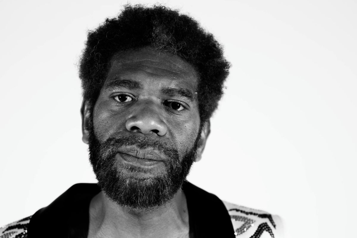 Světy žen a mužů, které se míjejí. O tom je nová píseň a klip skupiny Vanua2