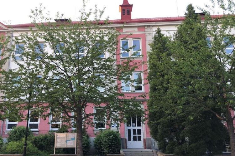 Nová střední škola na Sokolovsku cílí na technologie budoucnosti. Výhledově chce připravovat i bakaláře