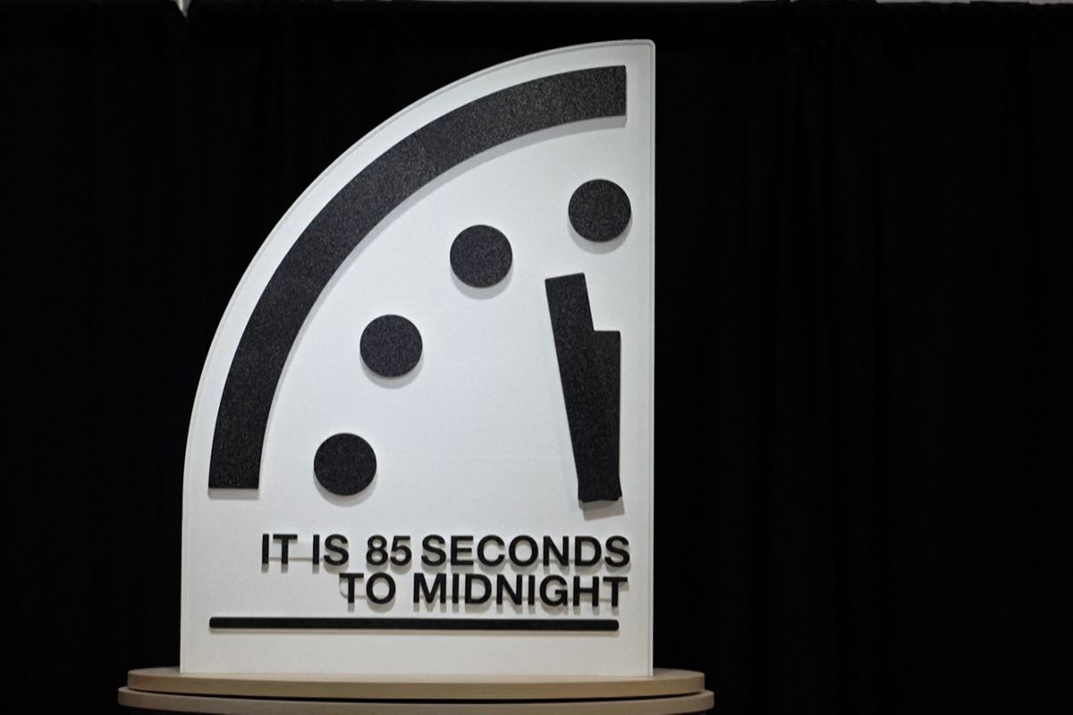 85 vteřin do zkázy světa. Hodiny posledního soudu se opět posunuly