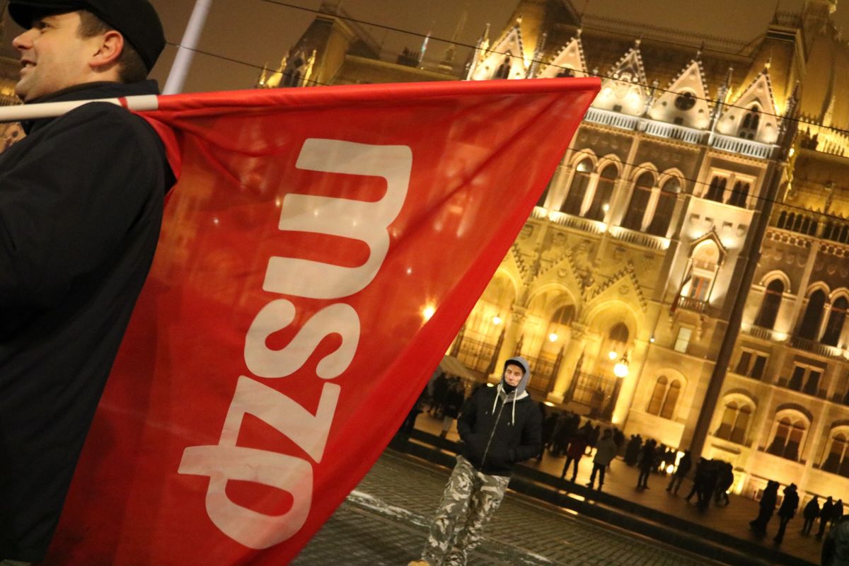 Z letošních parlamentních voleb odstupujeme, oznámili maďarští socialisté