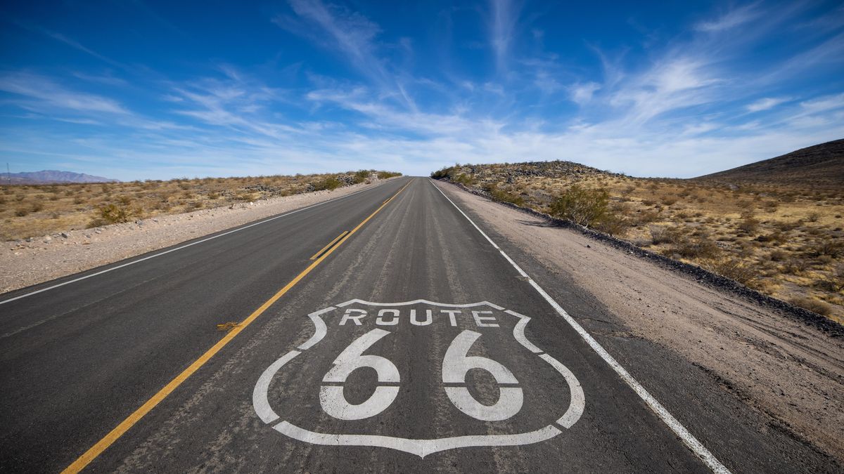 Ikonická Route 66 letos oslaví sto let. Její startovní čáru posunuli