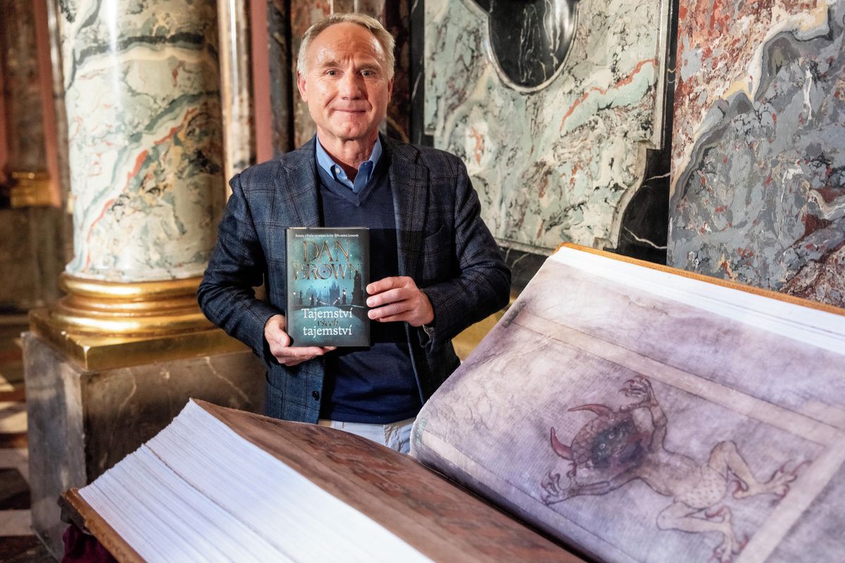 Robert Langdon, Golem a CIA v ulicích Prahy