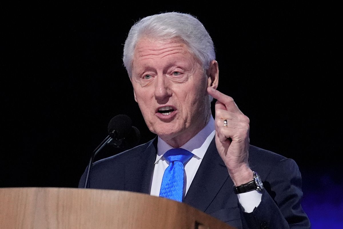 O Epsteinových zločinech jsem neměl ponětí, tvrdí Clinton