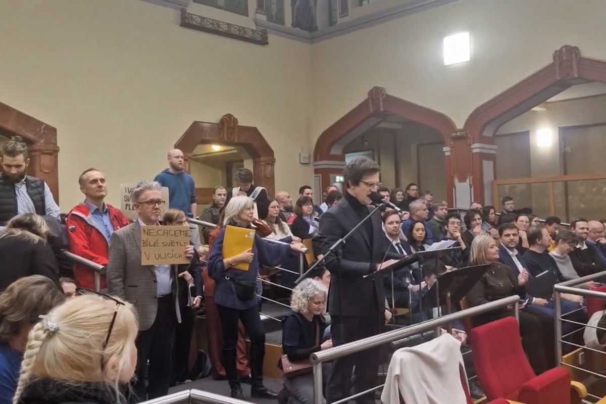 Magistrát změnil přístup ve výměně osvětlení v Praze. Zavede ombudsmana pro veřejný prostor a pracovní skupinu