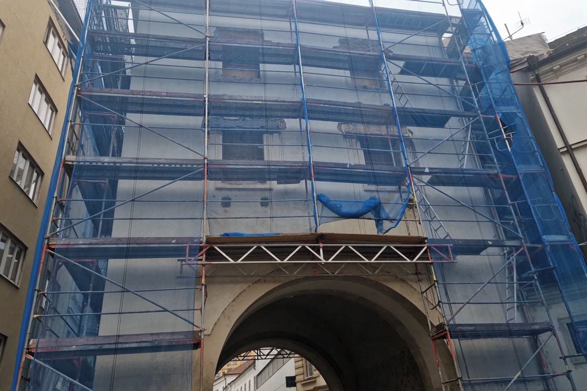 Jediná dochovaná historická brána Brna prochází rekonstrukcí, pamatuje ještě Švédy