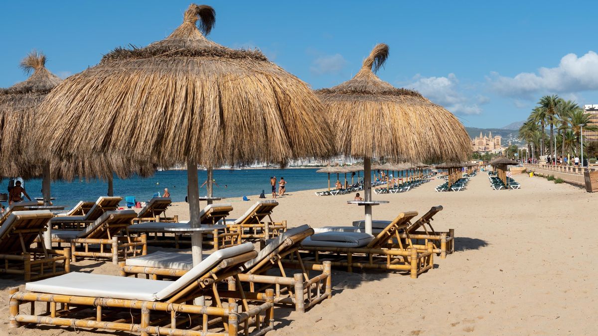 Luxusní povalování na plážích Mallorky vyjde v létě turisty až na 1700 korun za den