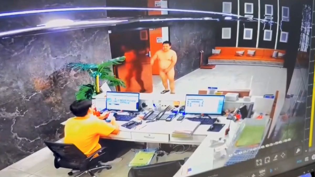 Nahý turista sprintoval thajskými hotelovými chodbami. Okradla jej transžena