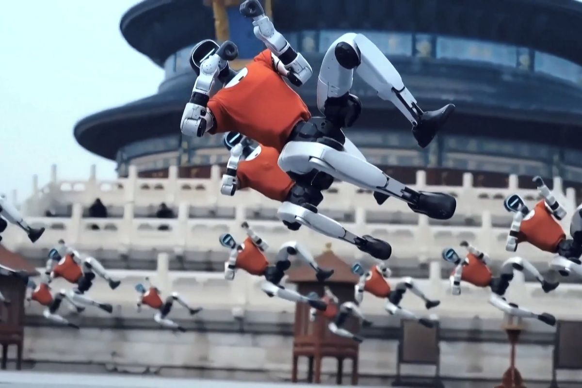 Humanoidní roboti v akci. Zvládnou tanec i bojová umění