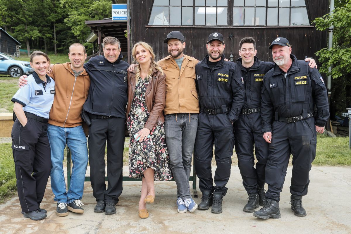 Do druhé řady seriálu Pod hladinou přijde Zimnice a mladý pruďas. Policejní potápěči startují