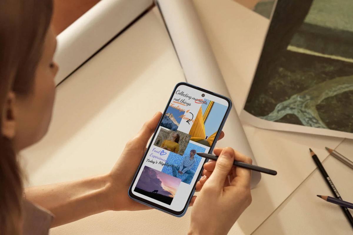 Mobil s „papírovým“ displejem míří do Česka. Cena nepřesáhne 8000 Kč