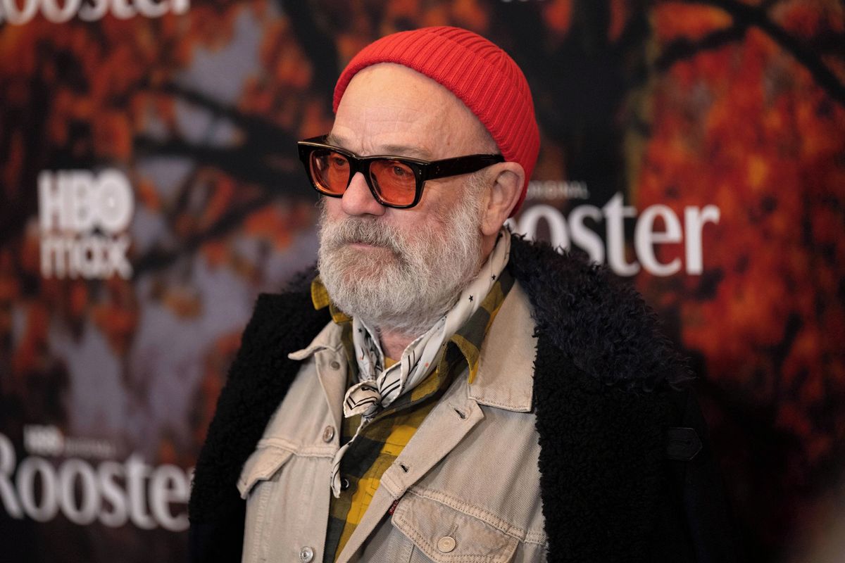 „Miluji svůj zpěv.“ Zpěvák R.E.M. Michael Stipe hlásí návrat, vydal píseň