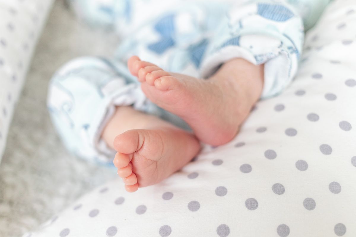 Muž zažaloval porodnické centrum, klientky prý rodily příliš hlasitě