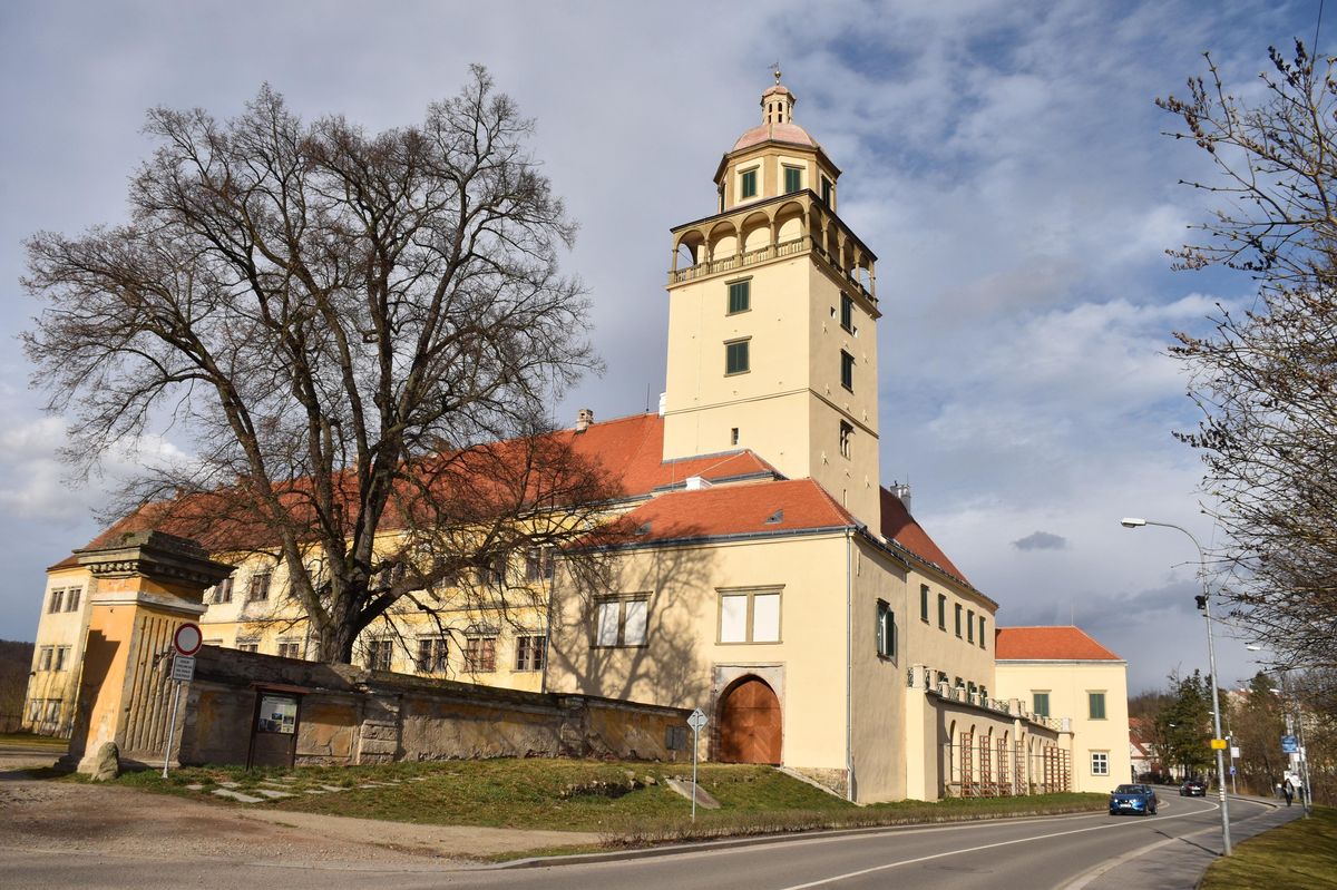 Úsekové měření v Moravském Krumlově zpomalilo řidiče. Přestupků ubylo o polovinu