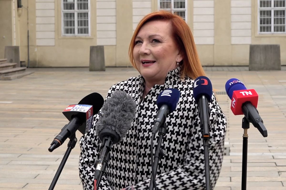 Pavel nehodlá zdržovat podpis rozpočtu, uvedla Schillerová. Bavili se o výdajích na obranu