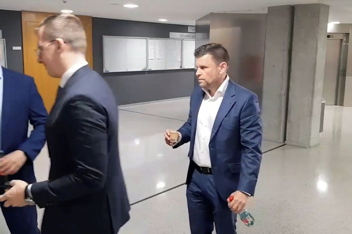 Dozimetr: Nic nestandardního se v DPP nedělo, řekl soudu jeho exředitel