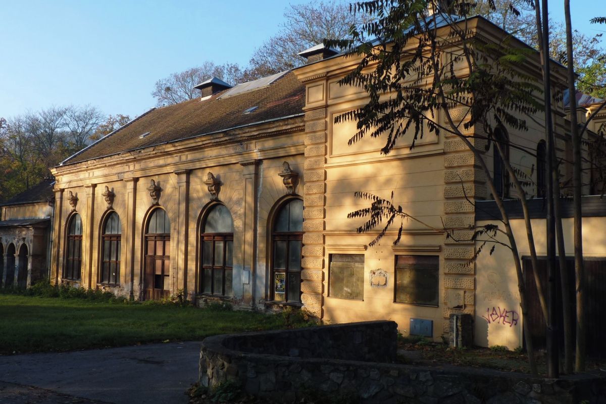 Hudební klub je na nože s miliardářem. Spory ohrožují obnovu historického areálu v Brně