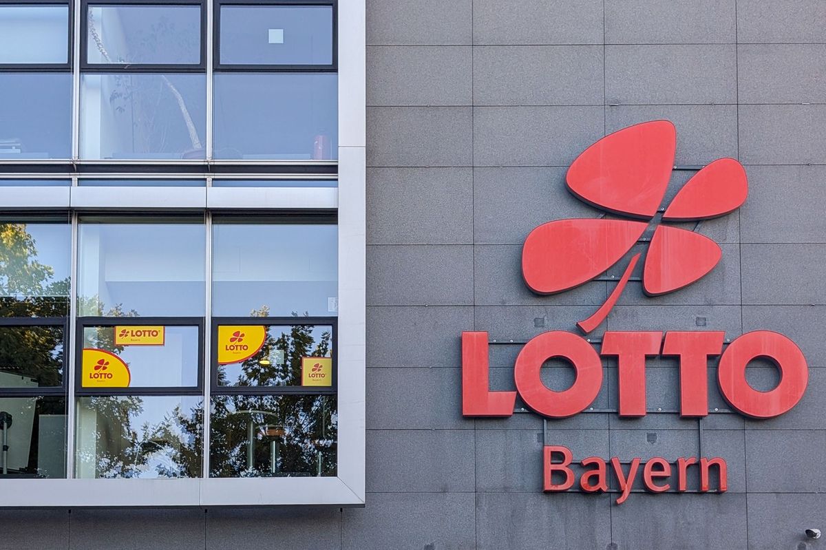 Nic jste nevyhrál, řekl pracovník pumpy v Německu sázejícímu. S jeho tiketem si pak šel pro 37 milionů