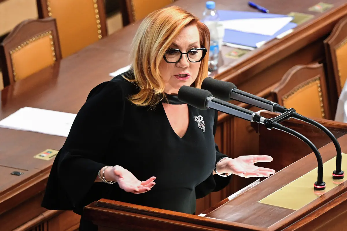 Alena Schillerová radící s investicemi? Deepfake připravil seniorku o statisíce
