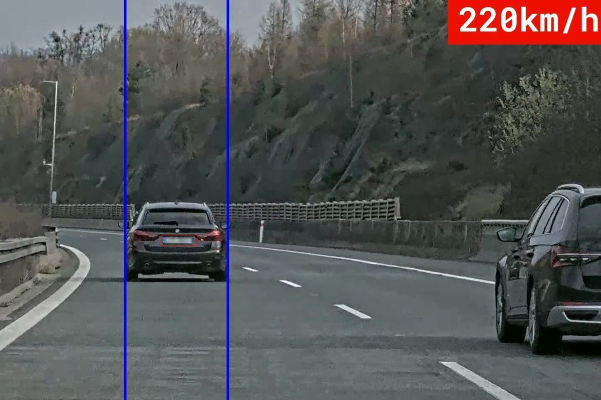 Řidič BMW se řítil rychlostí 220 kilometrů po D35 na Přerovsku. Přišel o řidičák